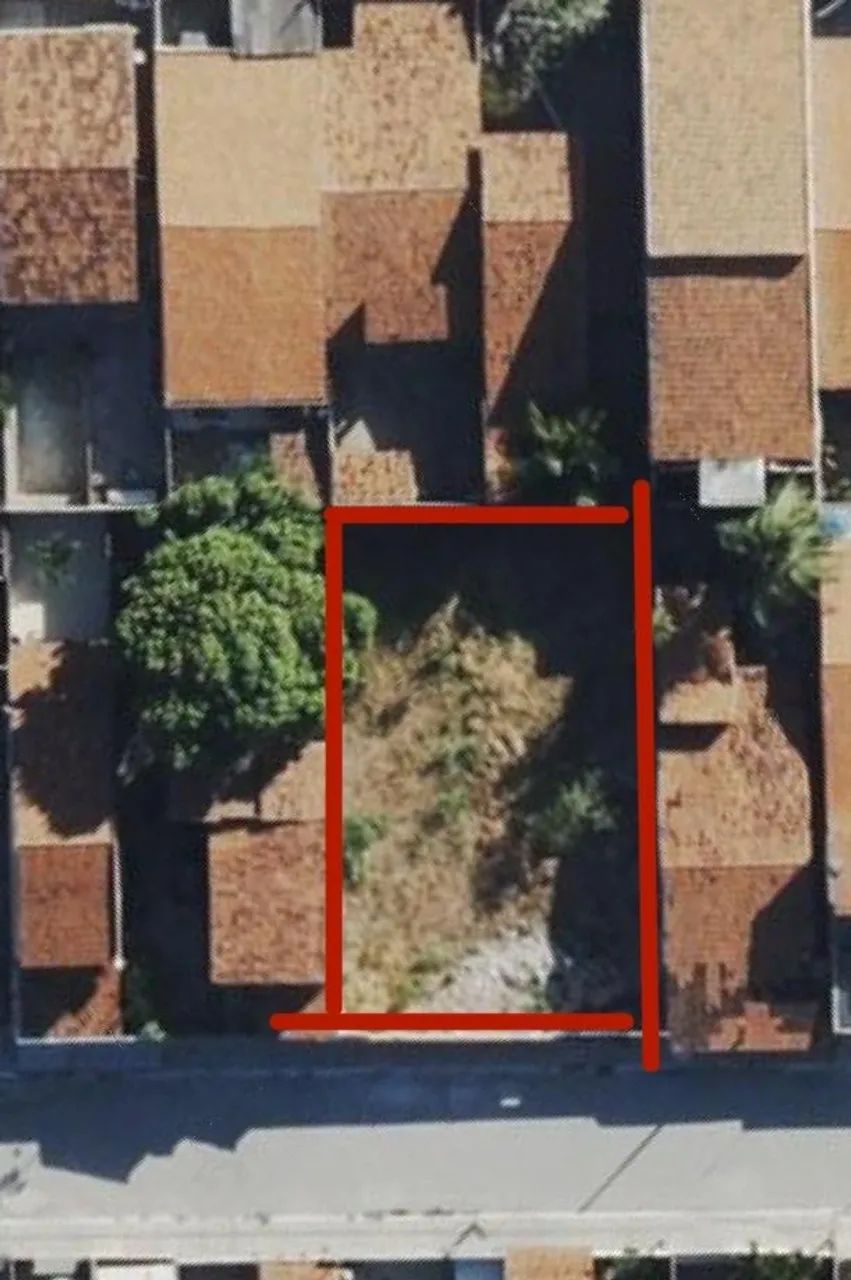 Vendo ótimo terreno bem localizado.