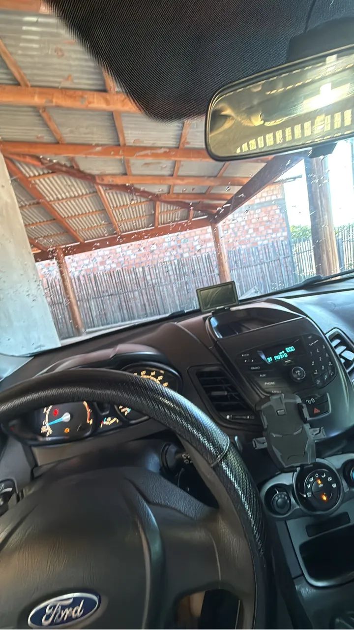Ford Fiesta 1.5 16V Flex Mec. 5P 2014 - Foto 3