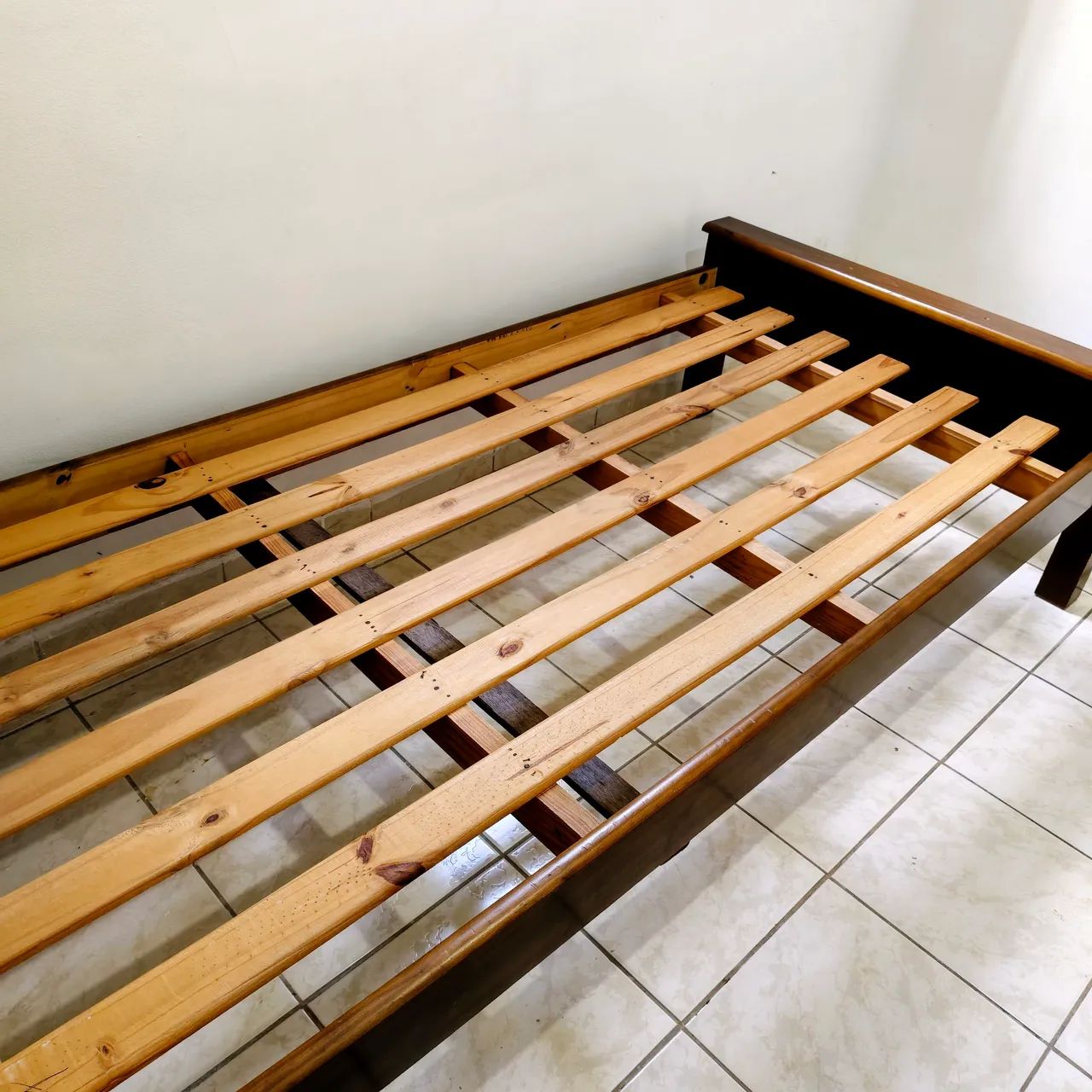 Cama de madeira - Foto 2