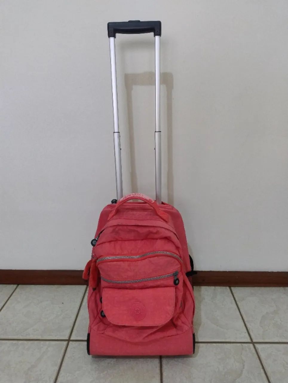 Mochila Kipling original com carrinho - Foto 4