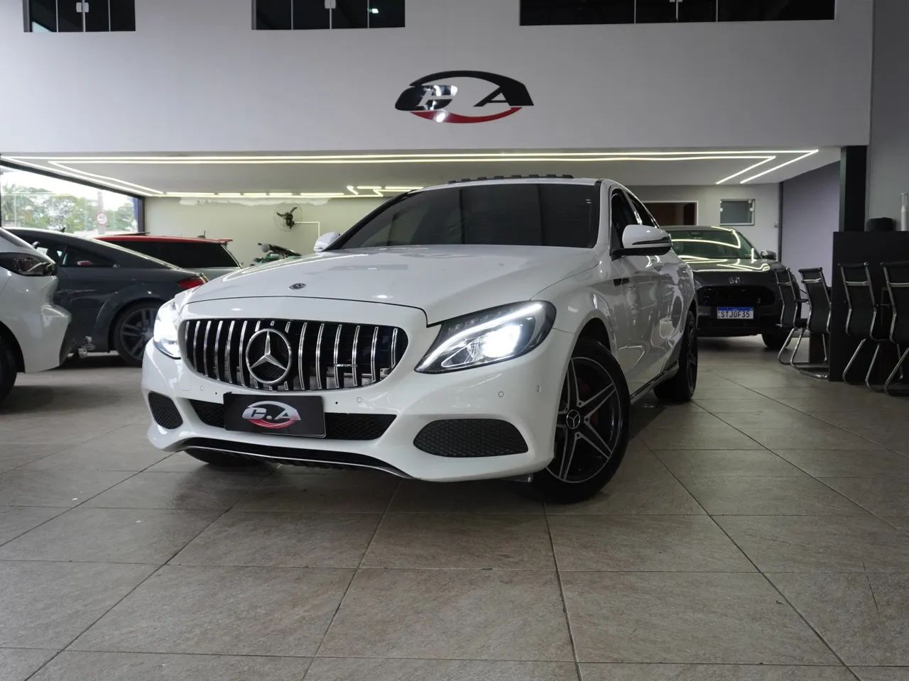 Mercedes-Benz C-250 AVANTGARDE 2.0 TB 211CV AUT. 2017
