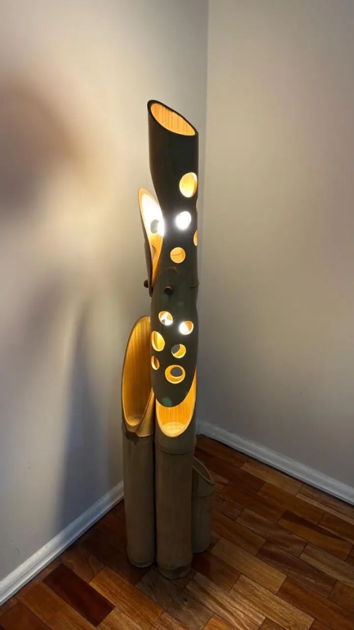 Luminária de Chão Artesanal em Bambu - Design Exclusivo - Foto 2