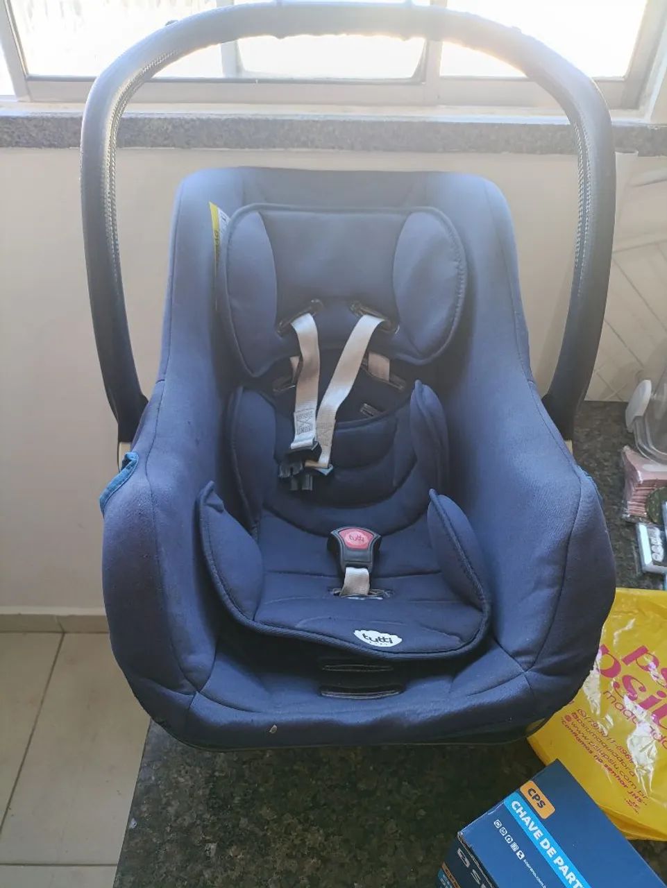 Vendo bebê conforto 