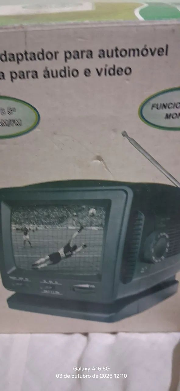Vendo televisor 10 polegadas , super conservada e funcionado.  Valor negociável! - Foto 3