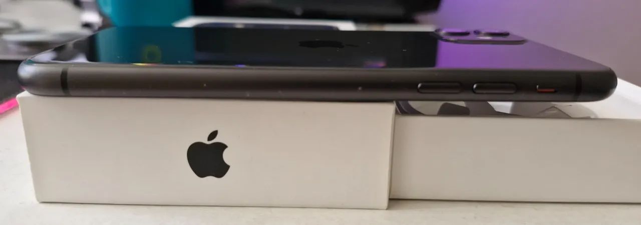iPhone 11 64GB preto em ótimo estado - Foto 3