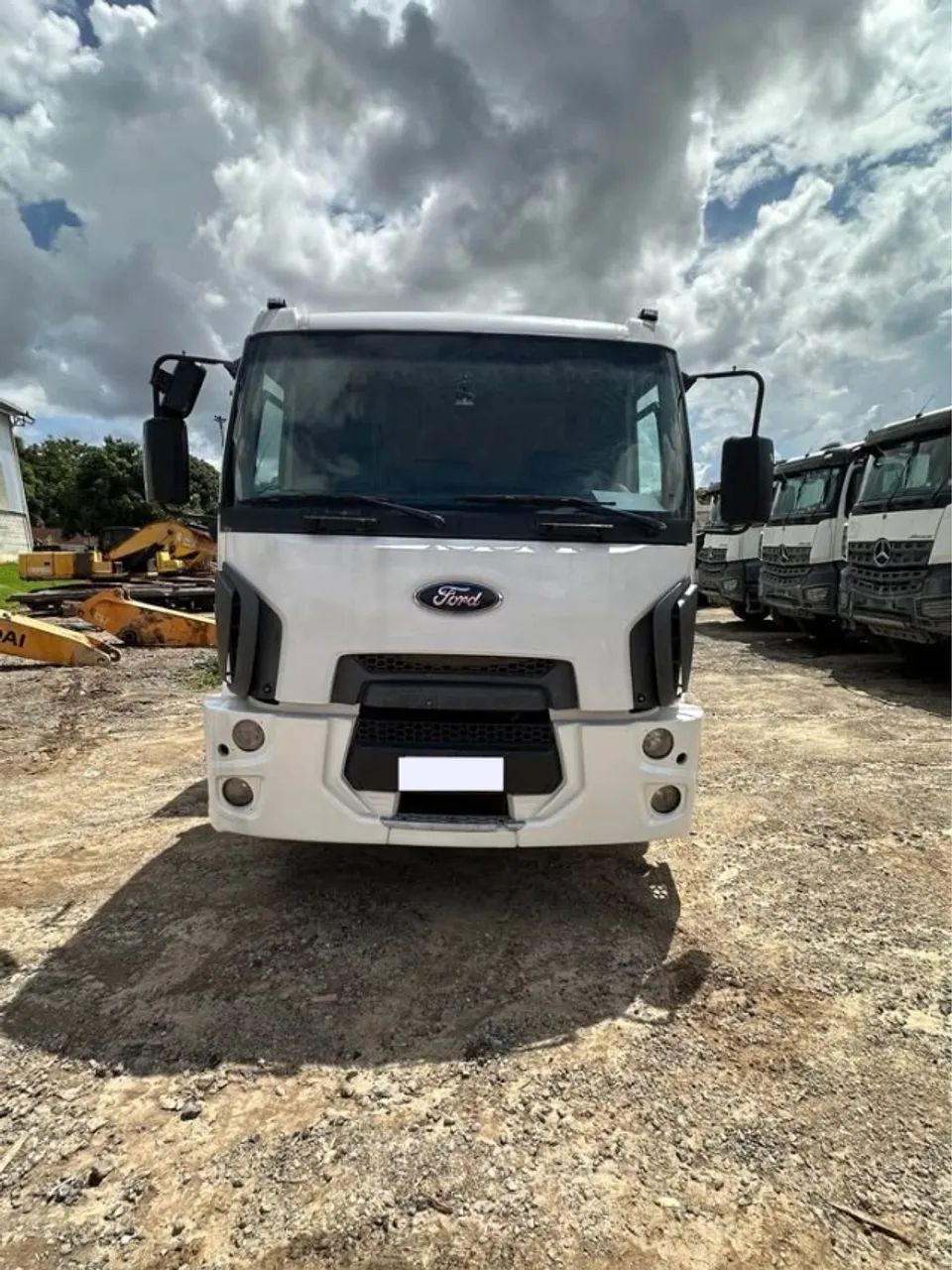 Ford cargo 1519 4x2 caçamba 2013 - Foto 4