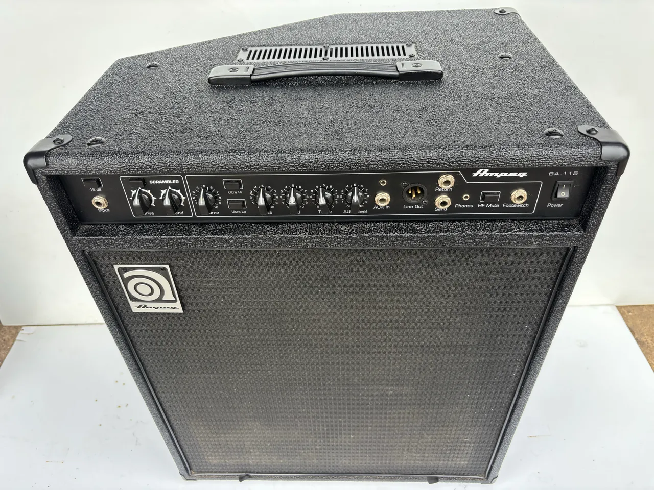 ampeg ba115