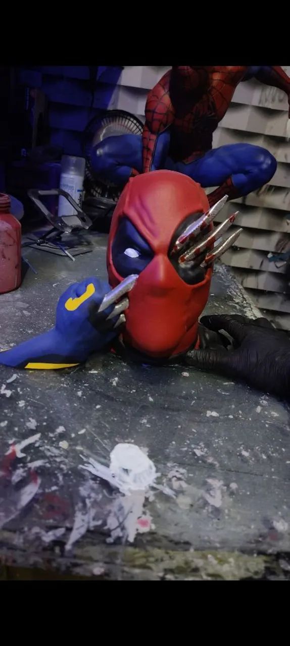 Deadpool vs Wolverine 