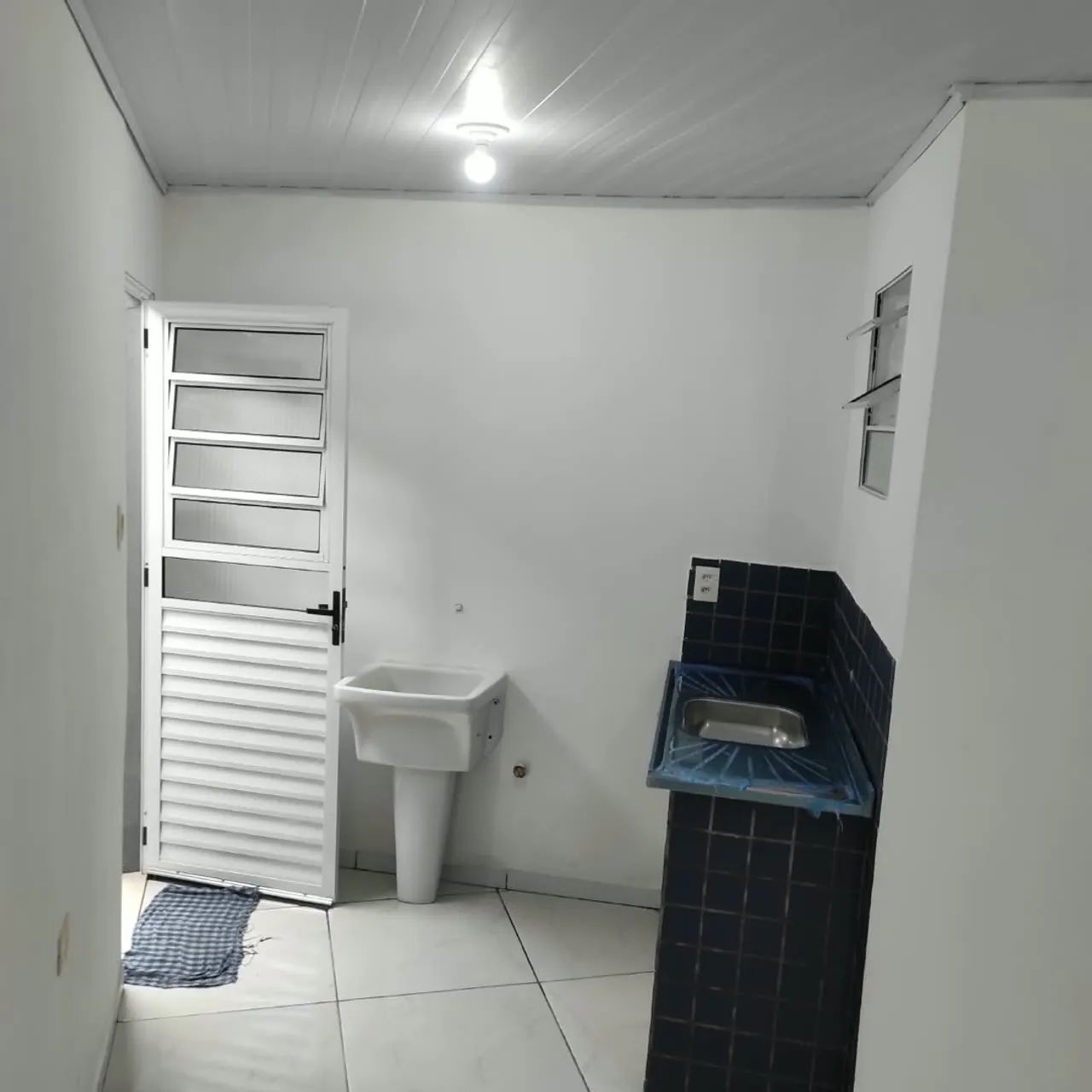 Aluguel de quarto em quintal compartilhado  - Foto 3