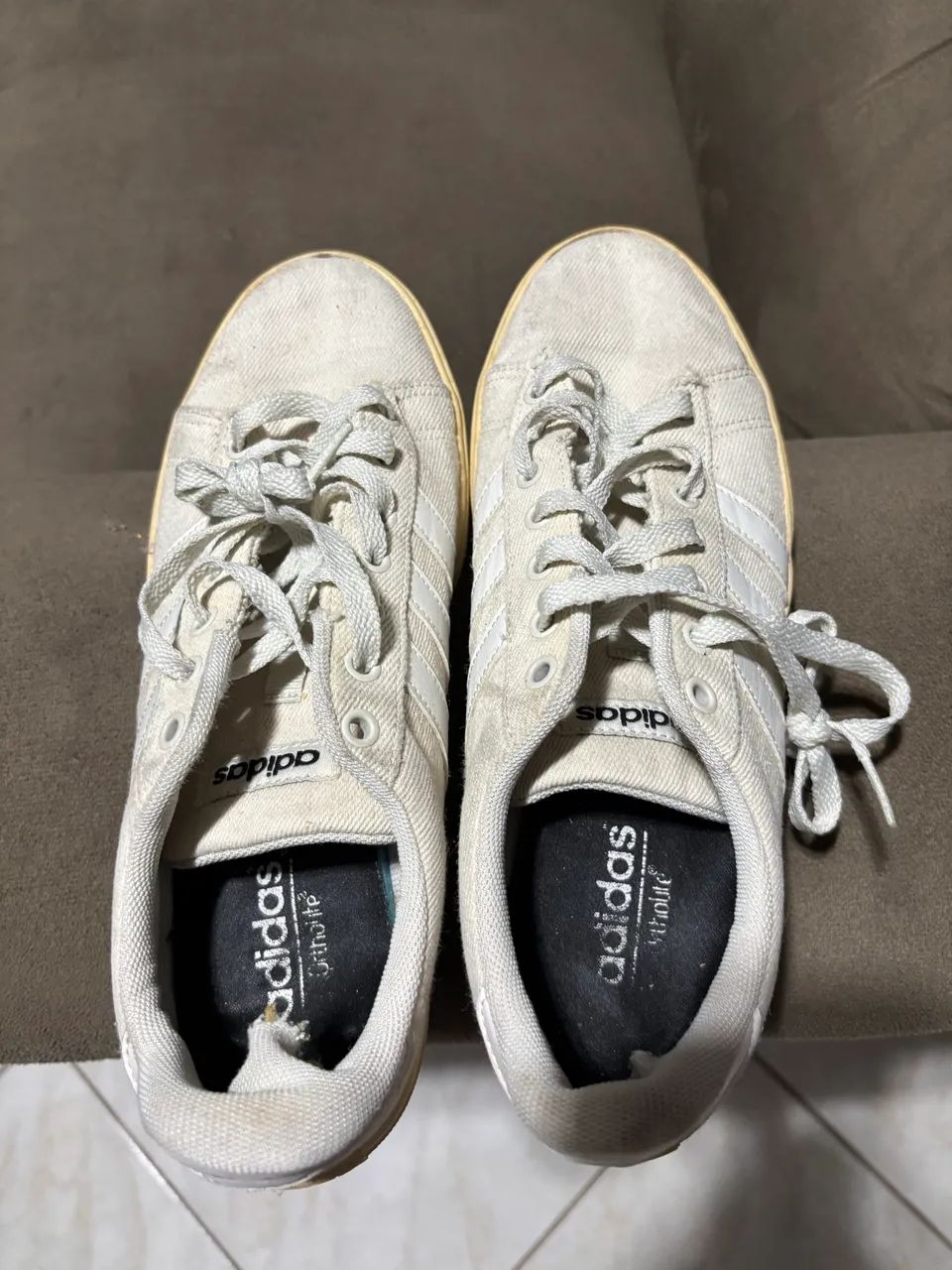 Tênis Adidas Bege - Foto 4
