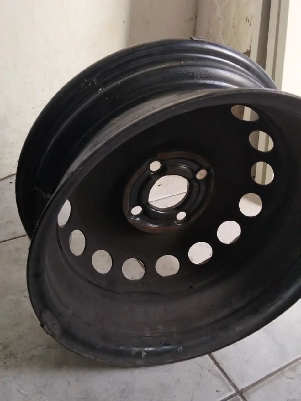 RODA FERRO DE CARRO  - Foto 3