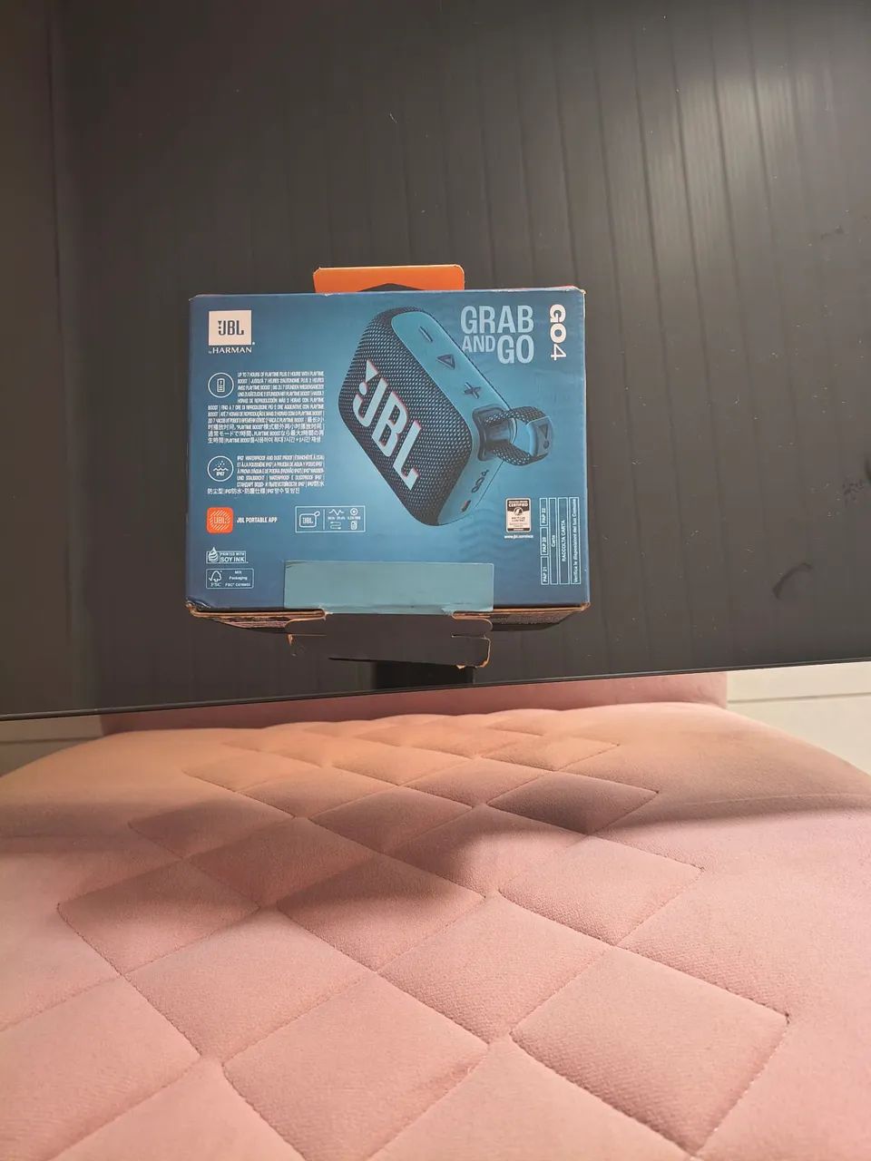 Vendo caixa de som bluetooth JBL GO4 