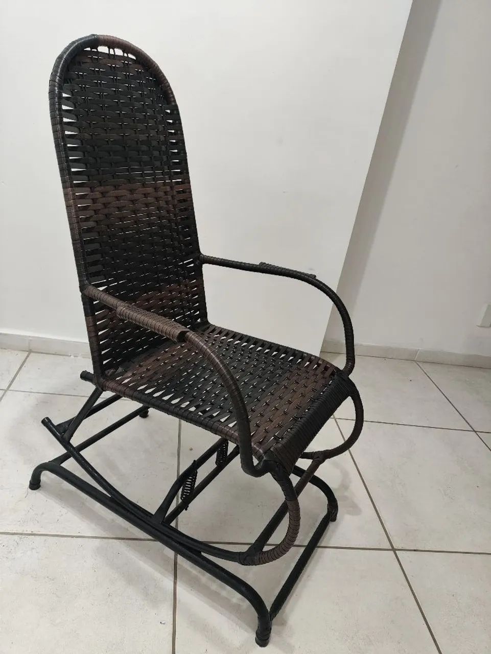 Cadeira de Balanço em Excelente Estado - Foto 2