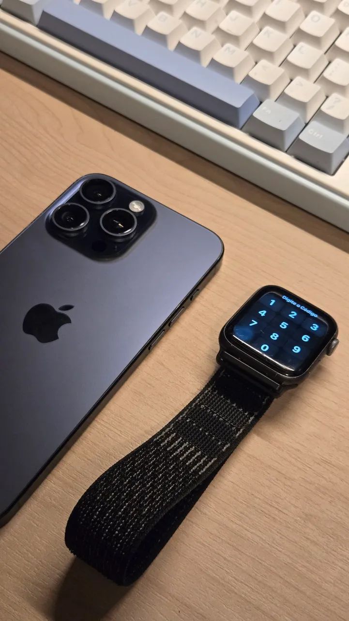 【セット販売】iPhone 15 Pro & Apple Watch IPhone 15 Pro Marx + Apple Watch - Celulares e Smartphones