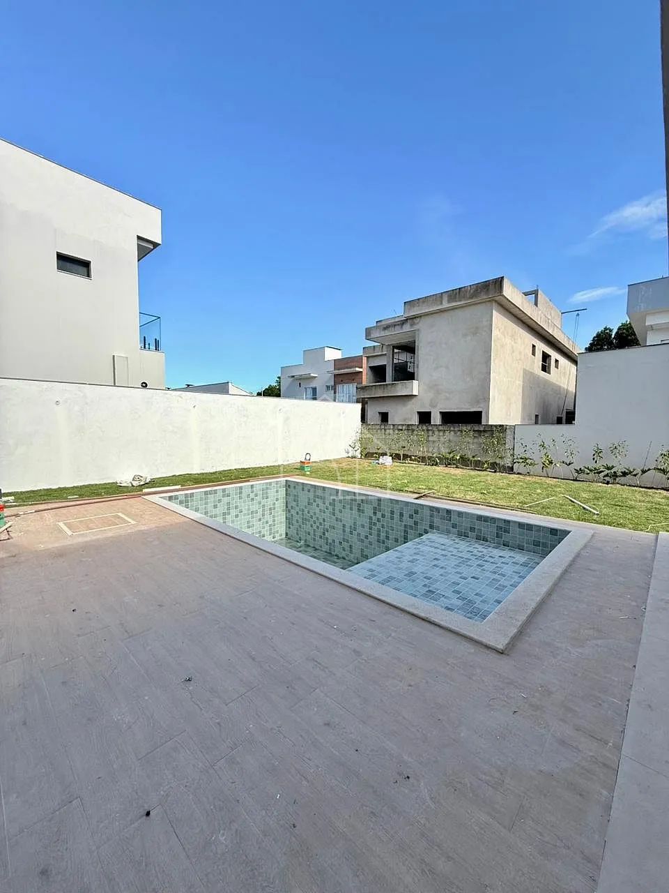 Casa Duplex à Venda 4 suites  Alphaville Jacuhy - Foto 2
