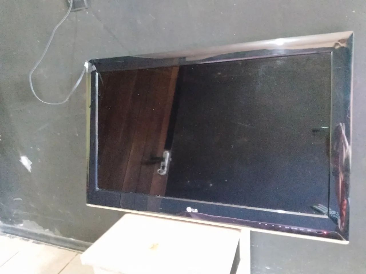 Tv 32 polegadas com defeito 