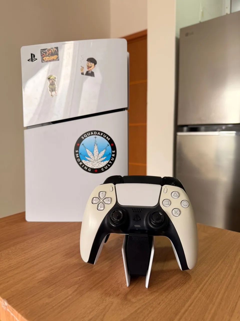 Ps5 Slim 1 TB - 2 controles 