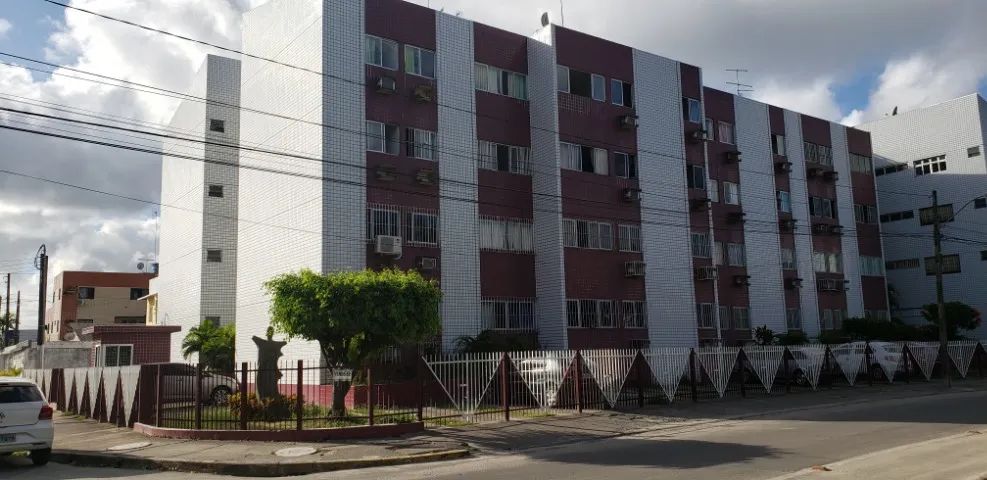 Apartamento na Lagoa do Araçá, Imbiribeira.
