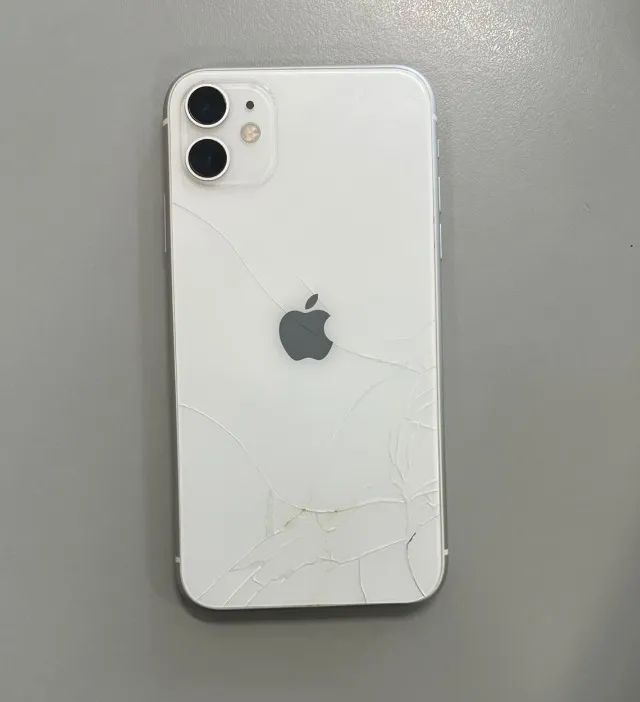 Iphone 11 64gb (usado/com avarias)