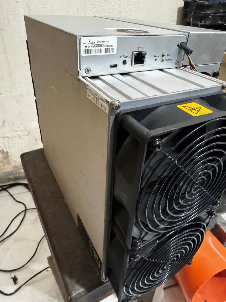 Máquina de mineração Bitmain s19j pro+ 120th - Foto 3