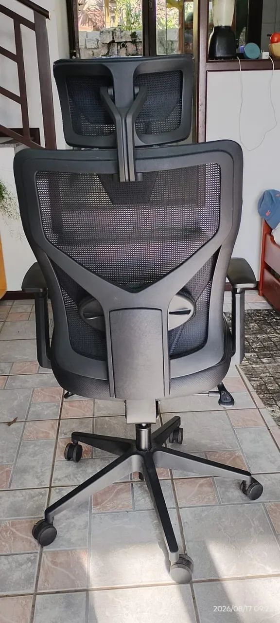 Cadeira ergonomica ThunderX3 Yama - Foto 4