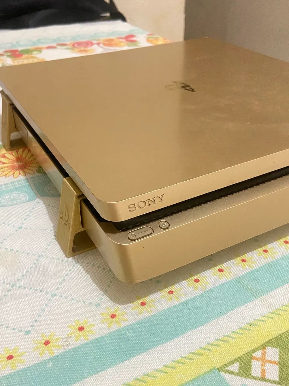 VENDE-SE PLAY 4 