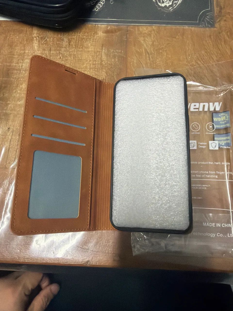 Capas e películas - IPhone 16 pro Max - Foto 4