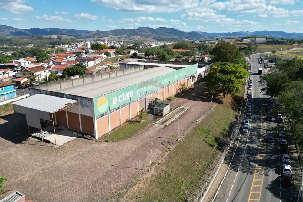Armazém gerias a venda em Andradas MG