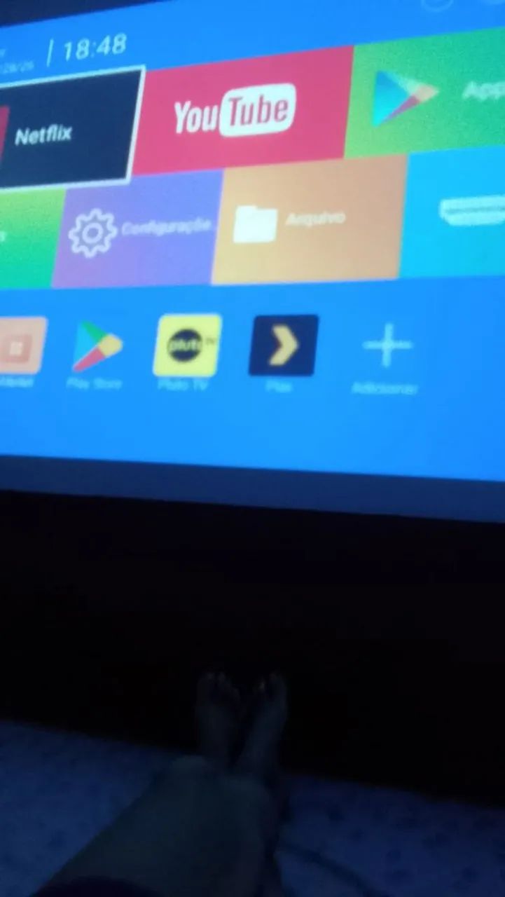 Projetor+ tripé+painel pra por na parede, 70 polegadas. Valor negociável. - Foto 4