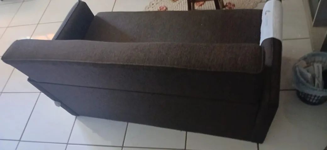 Sofá de 2 lugares seminovo em ótimo estado - Foto 3