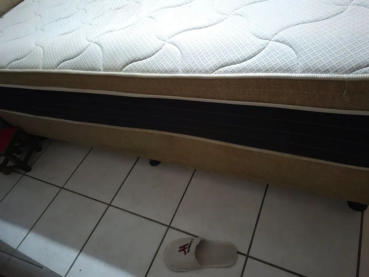 Vendo cama box conjugada em bom estado - Foto 3