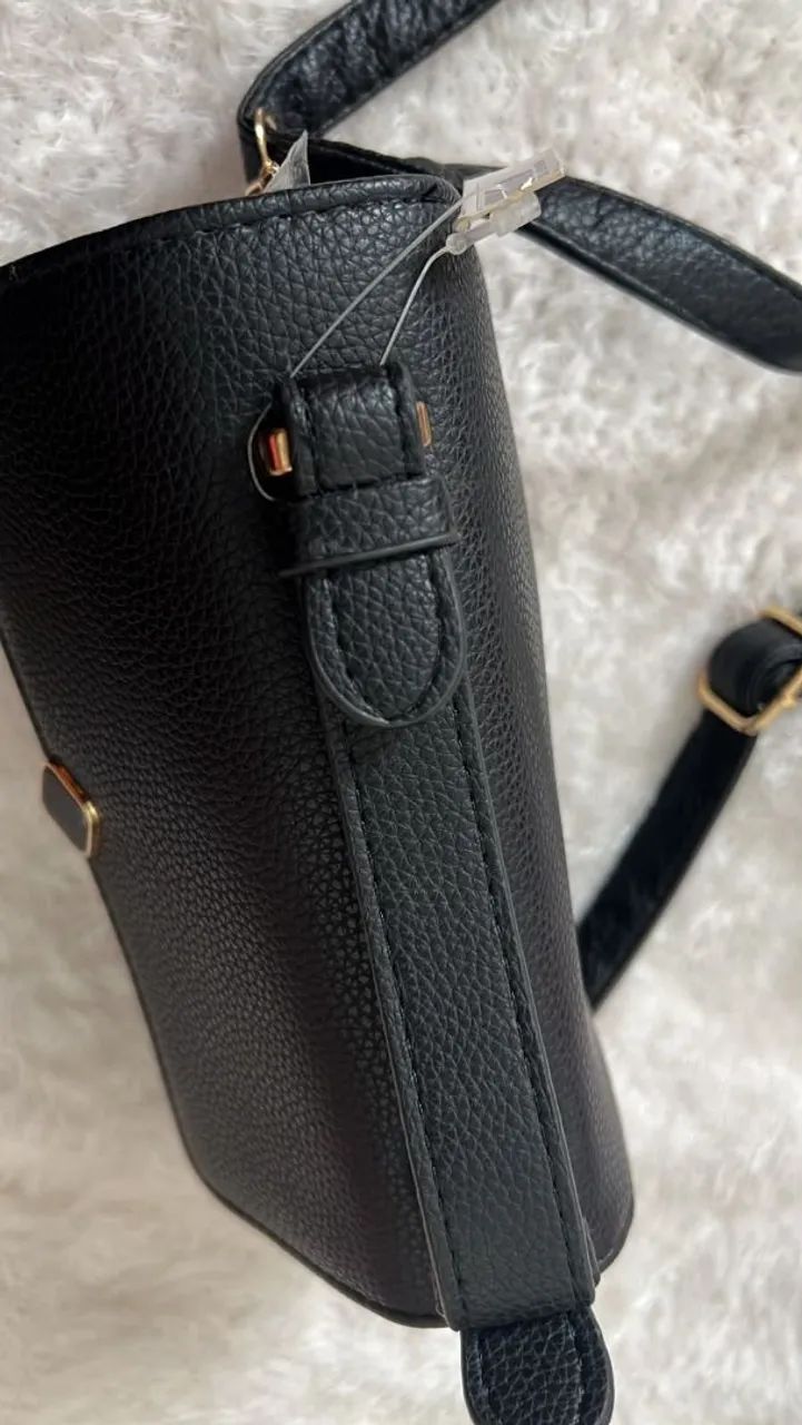 Bolsa preta com alça  - Foto 3
