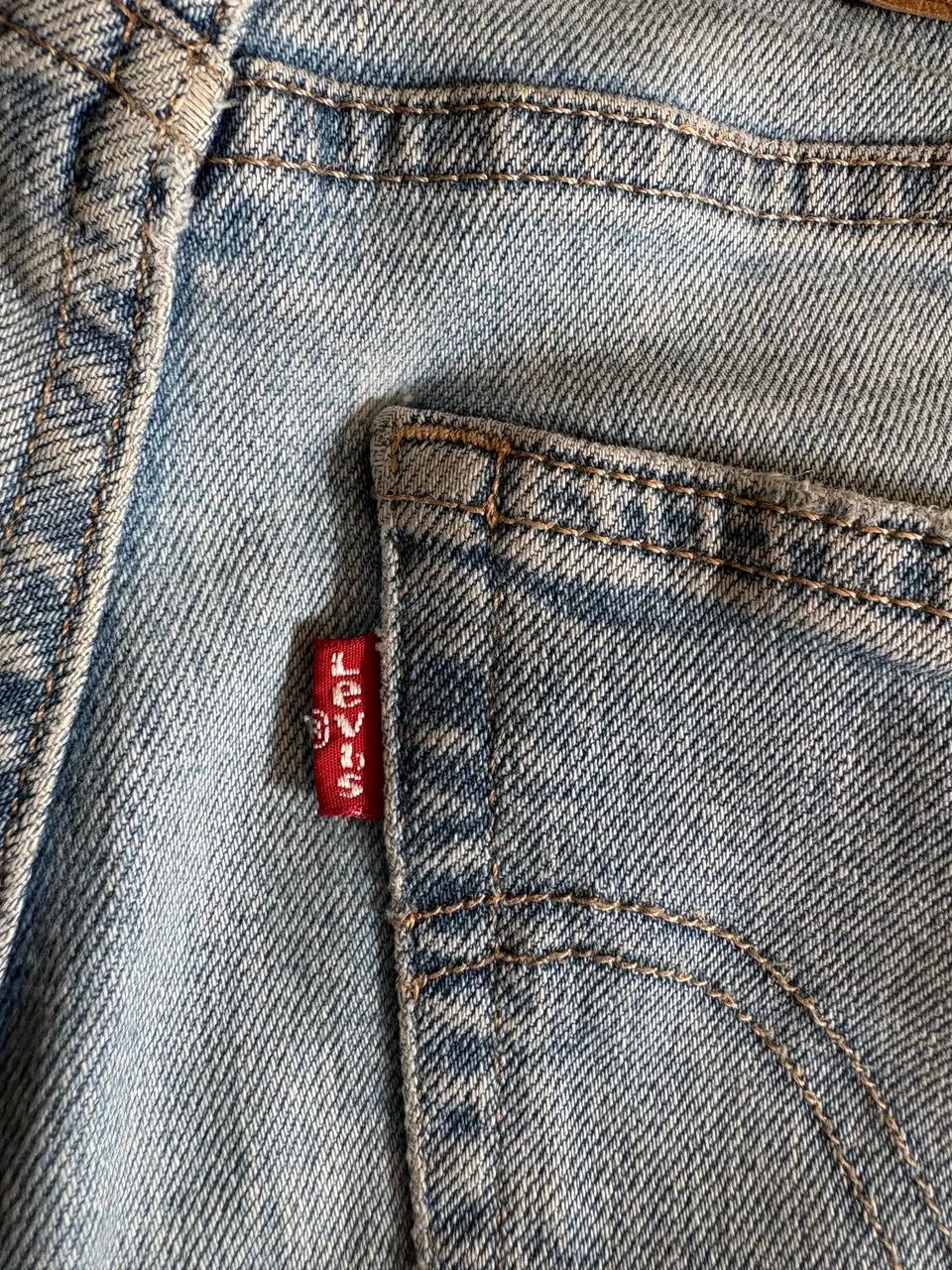 Calça Jeans Levis Tam 36 Azul-Claro Destroyed - Foto 4