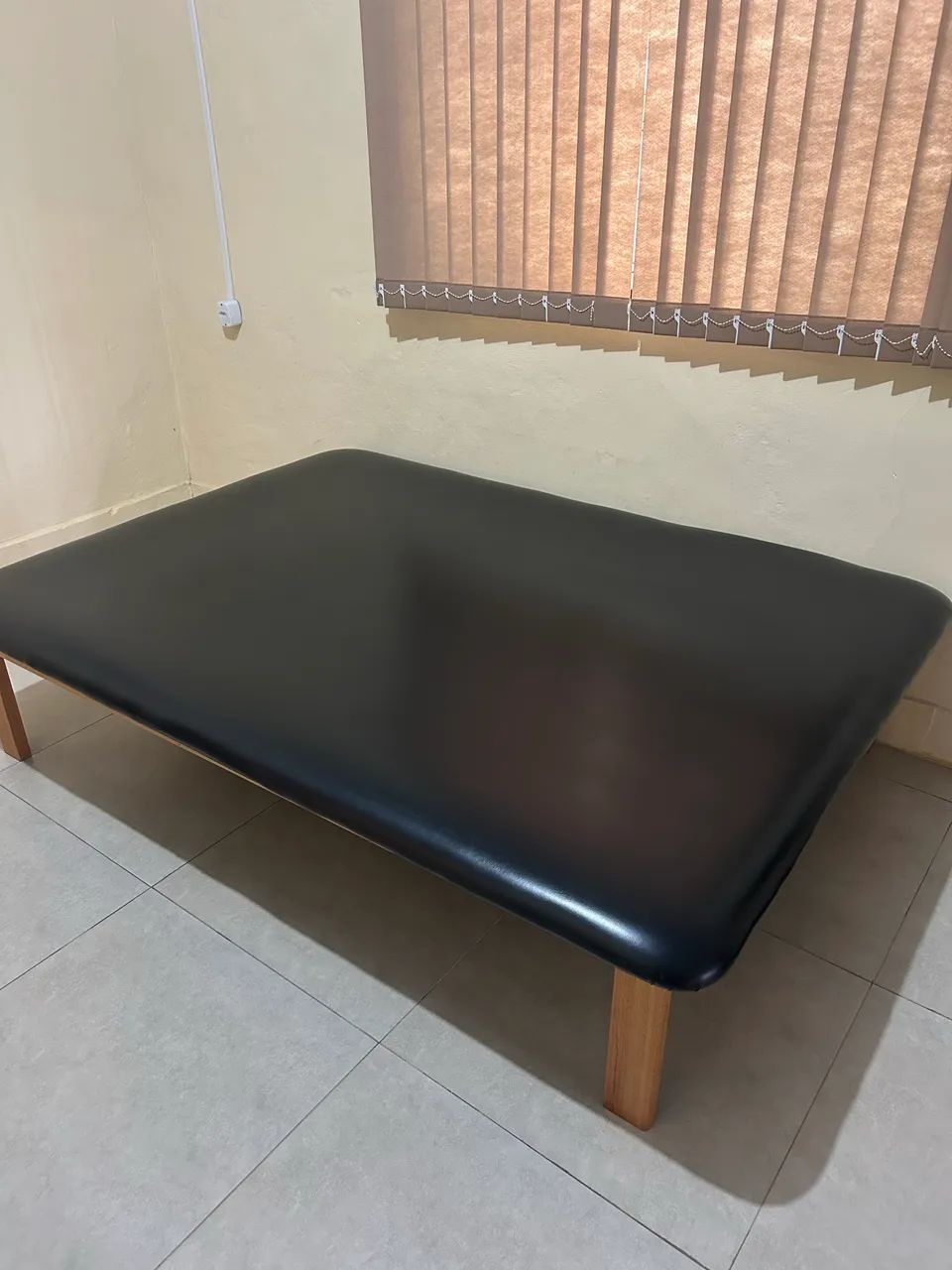 Maca baixa de Fisioterapia Semi nova - Foto 3