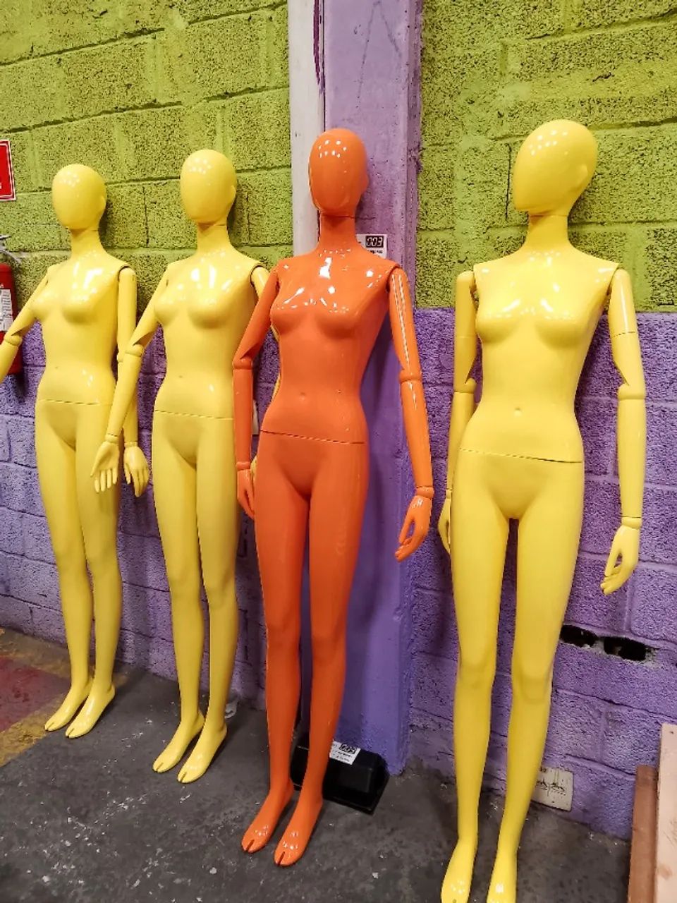 Manequim feminino  - Foto 2