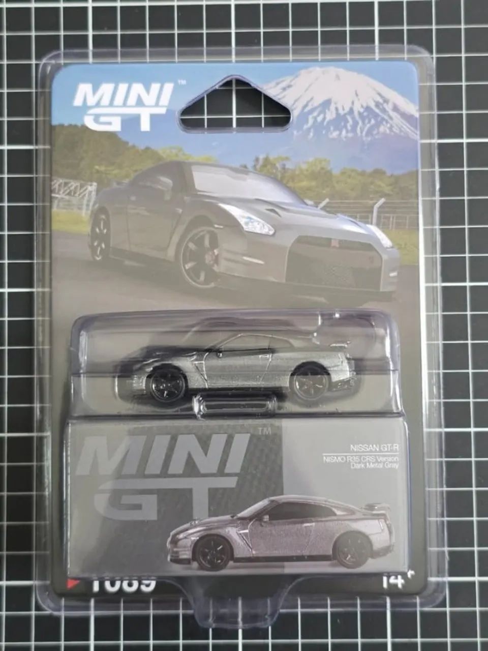 Nissan GT-R R35 Cinza - MiniGT - Brinquedos e Jogos - Vila Rica