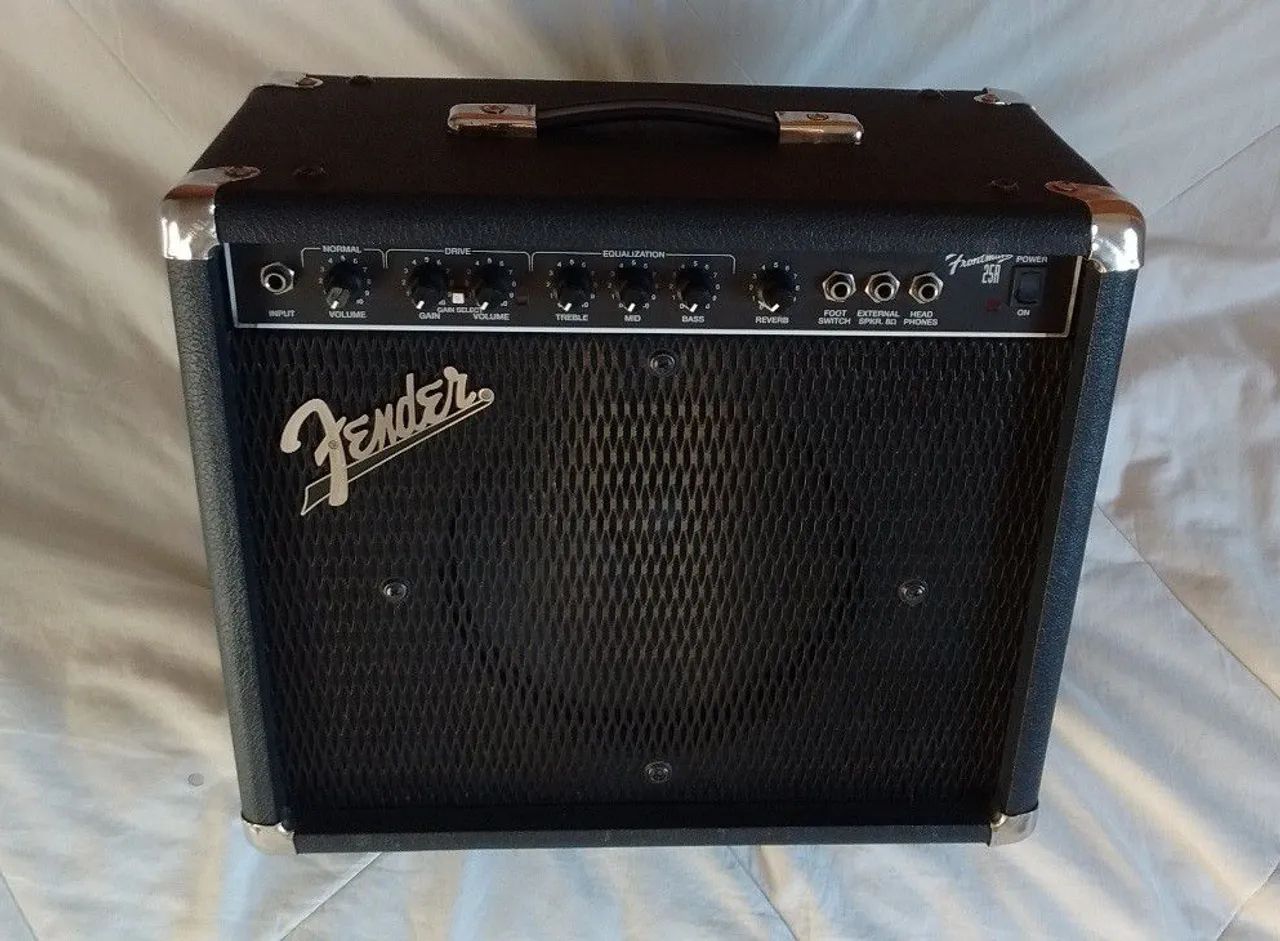 Fender Stratocaster USA + Frontman 25R + Zoom 4040 - Foto 5
