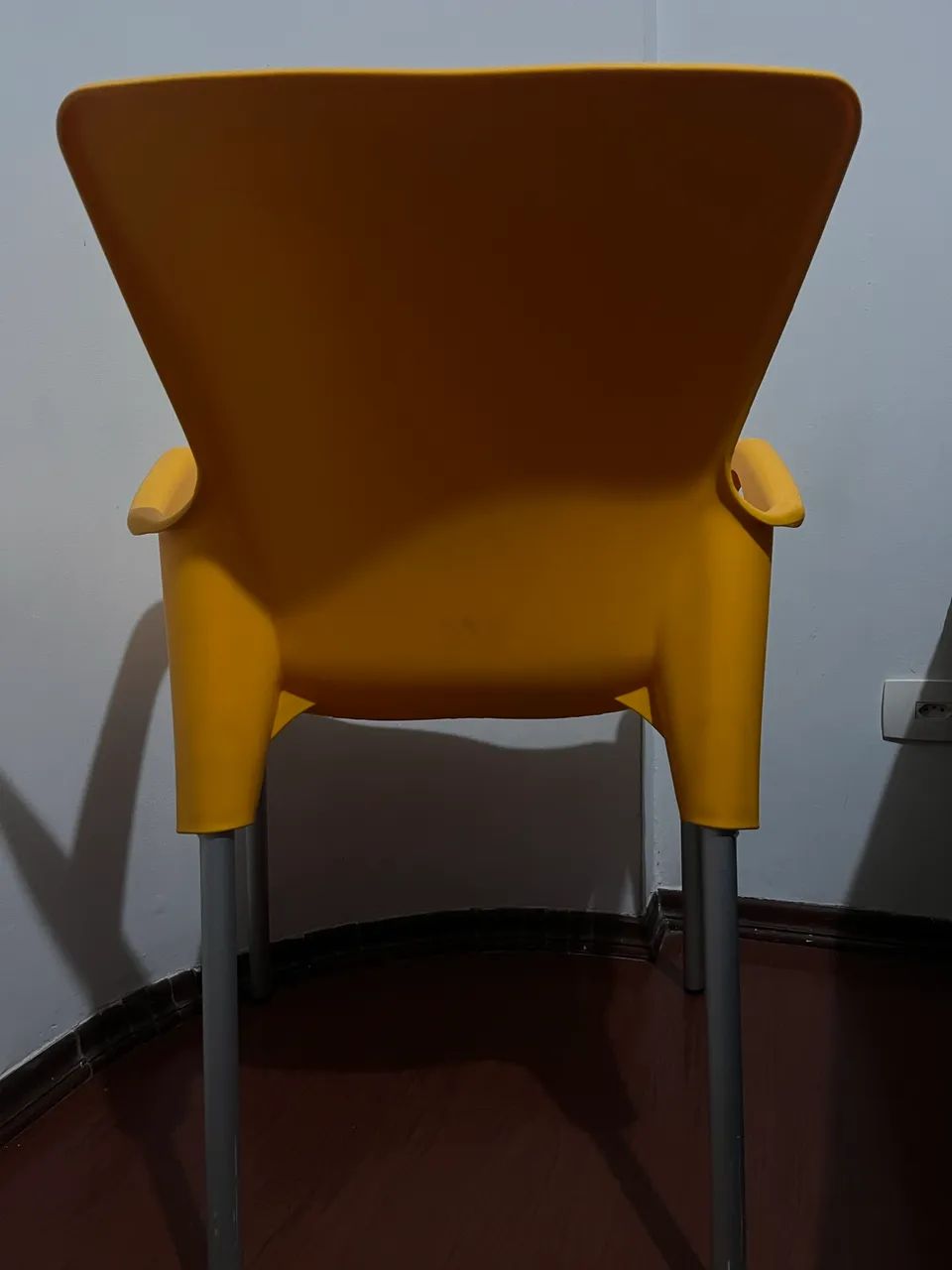 Cadeira Amarela Escritório  - Foto 4