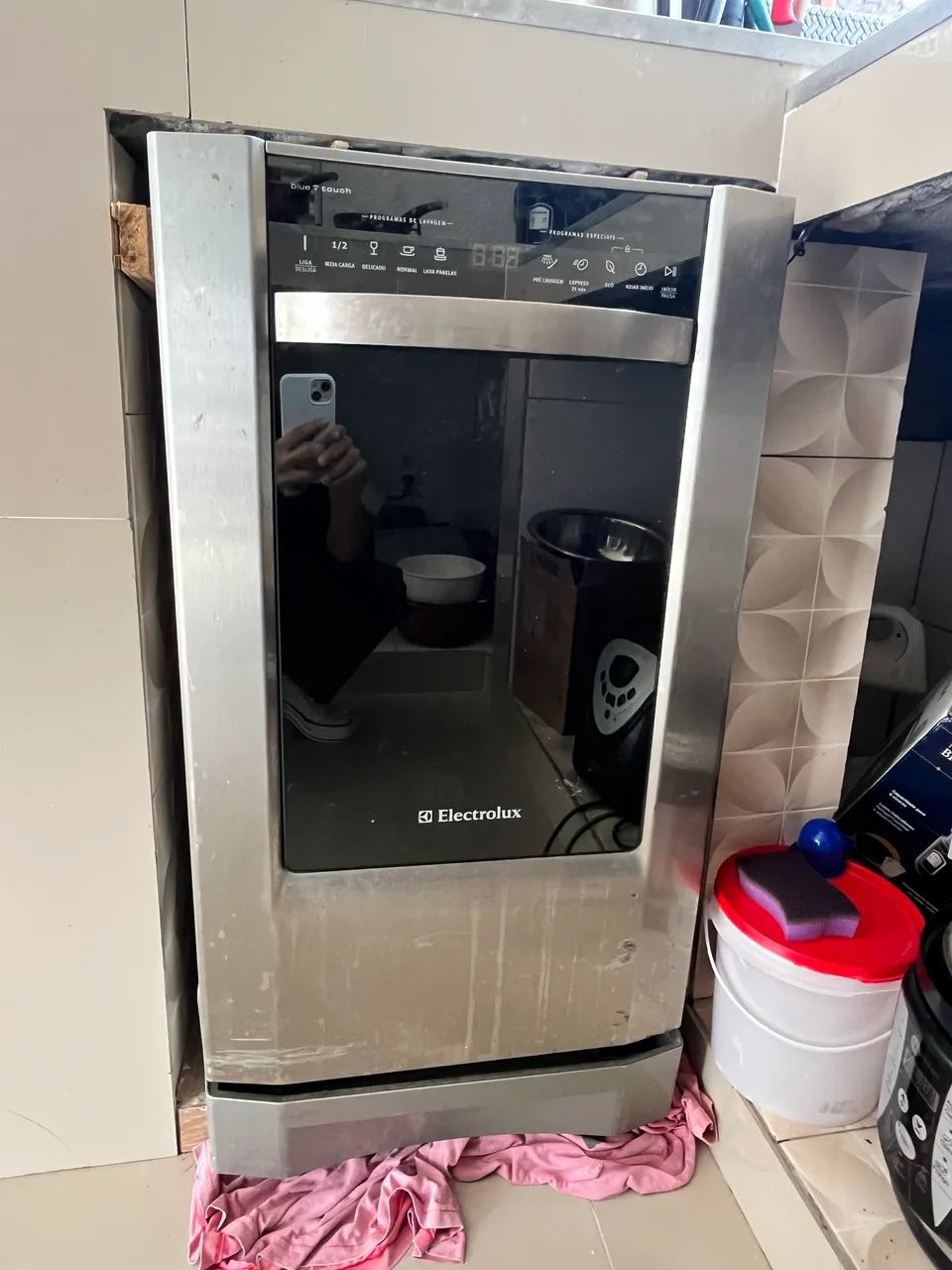 Vendo lava louça Eletrolux 8 serviços 