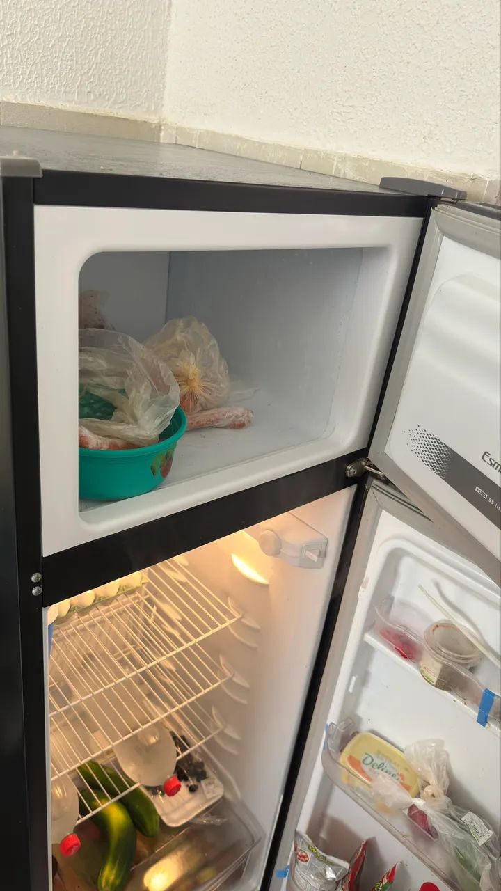 Geladeira, 1500, televisão de 32 polegadas, 750.  - Foto 3