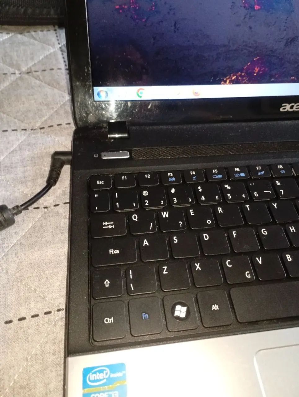 Acer Aspire E1-571 é um notebook de 15.6 polegadas  - Foto 4