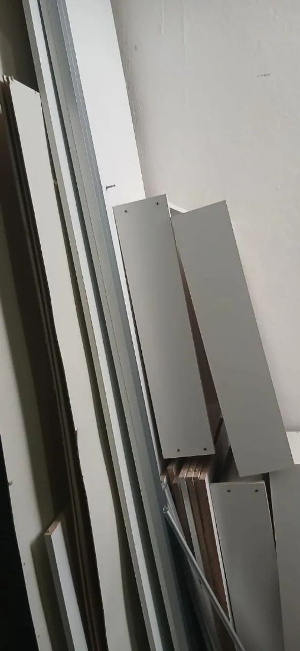 Quarda roupa ótimo!!perfeito para seu quarto!  - Foto 4