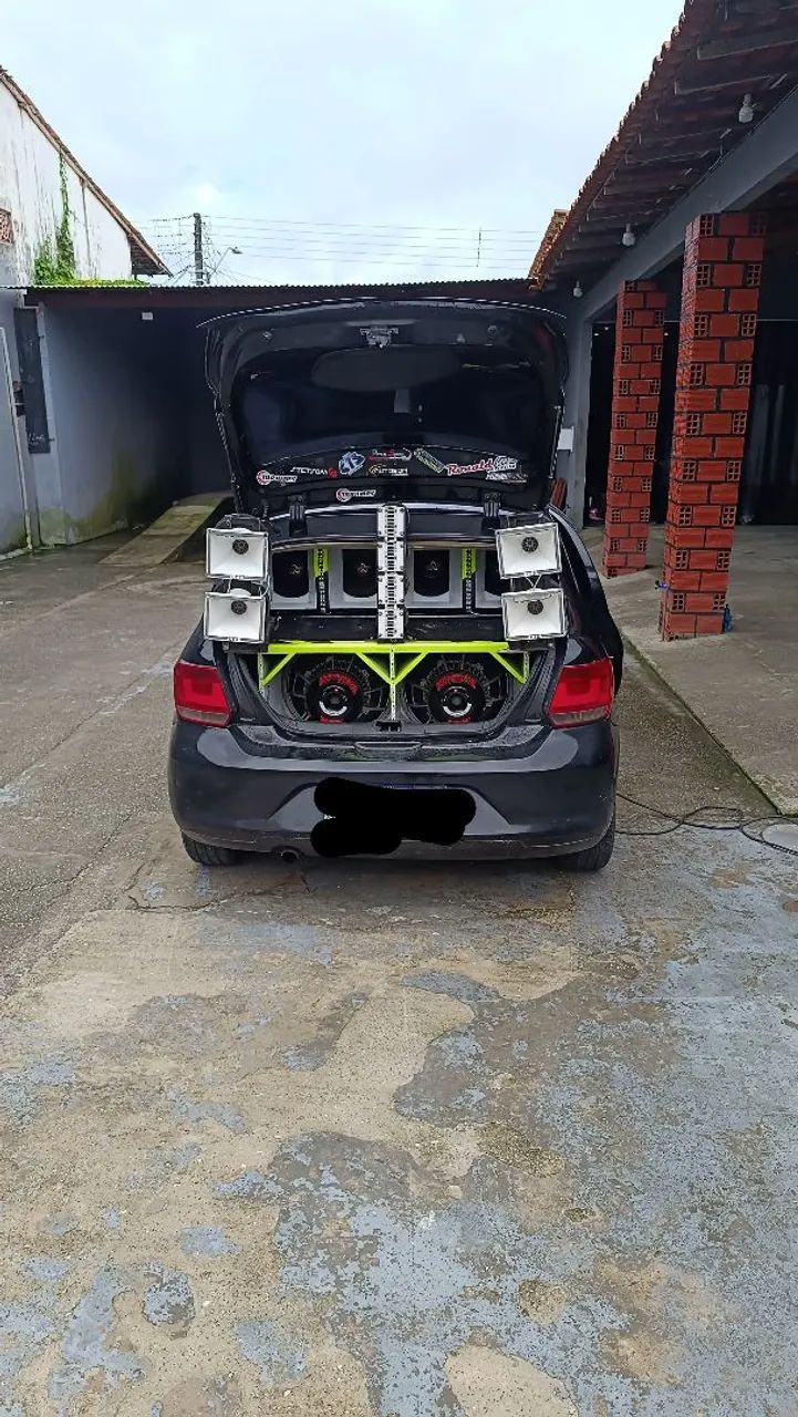 Som automotivo completo no ponto de colocar no seu carro tudo semi novo