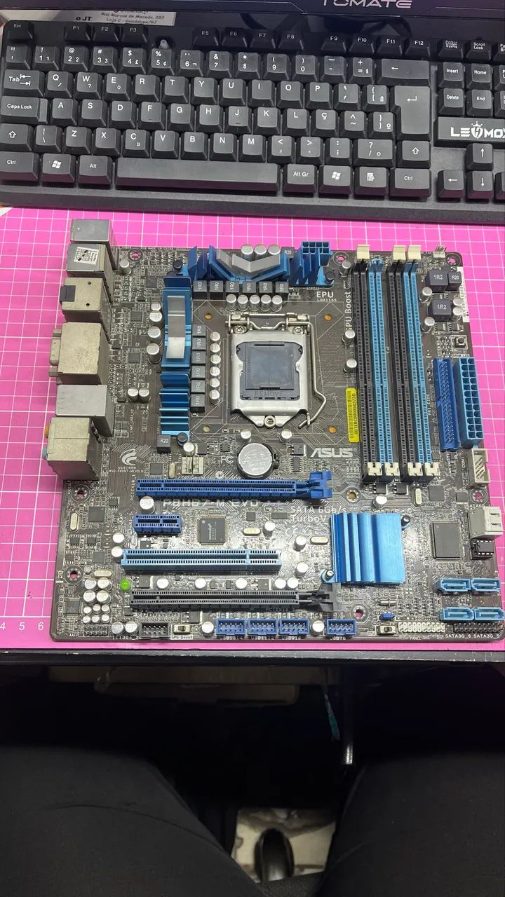 Placa mãe ASUS P8H67-M EVD (RETIRADA DE PEÇAS) - Foto 4