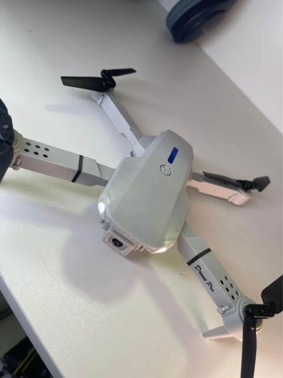 Drone E99 Com Câmera HD WiFi FPV Dobrável - Foto 4
