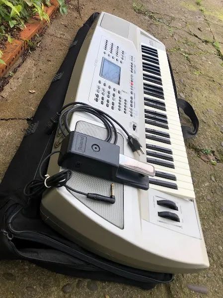 Teclado XD9 Ketron Arranjador  c/Ritmos Brasil parcelo,avalio troca,NÃO faço Enjoei - Foto 4