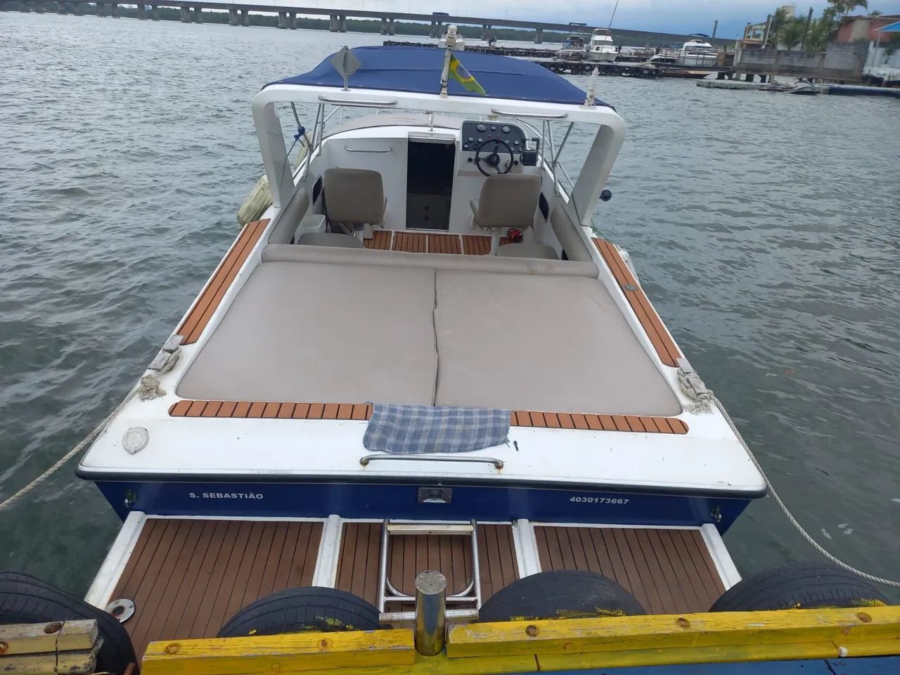 Lancha Phanter 33 motores diesel p 12 pessoas - Foto 4