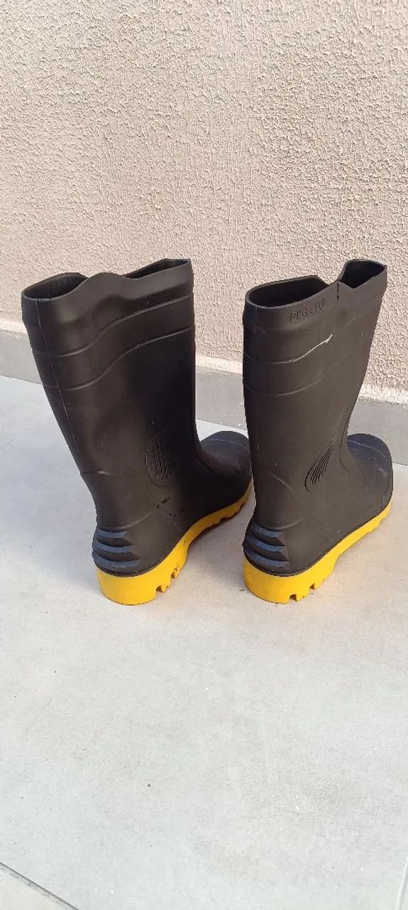 Bota galocha de chuva, moto