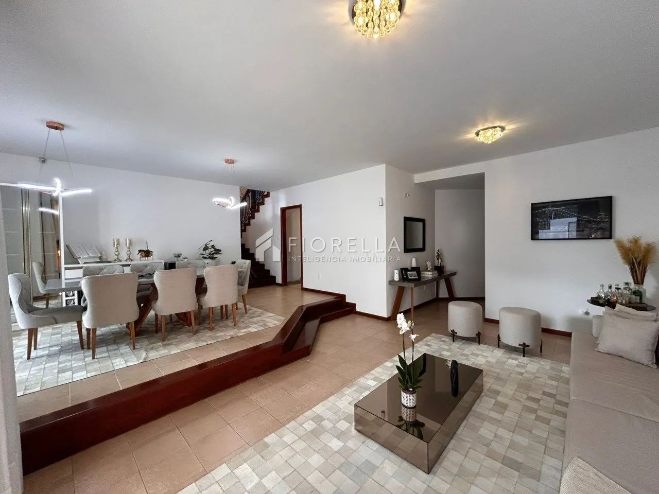 Excelente Casa com 05 dormitórios sendo 02 suítes no bairro Itaguaçu/Florianópolis. - Foto 4