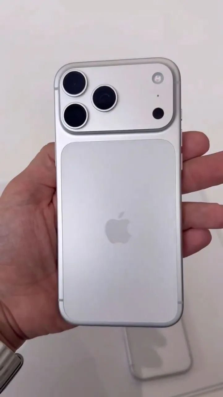 IPhone 17 Pro Max Branco